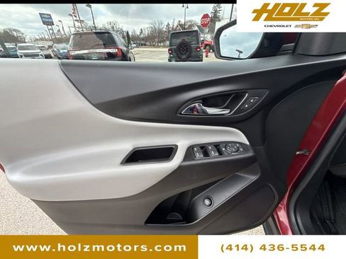 Certified 2019 Chevrolet Equinox LT w/ LT True North Edition image 23