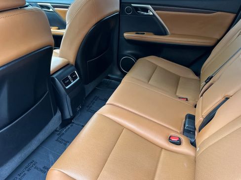 Certified 2022 Lexus RX 450h AWD w/ Premium Package image 4