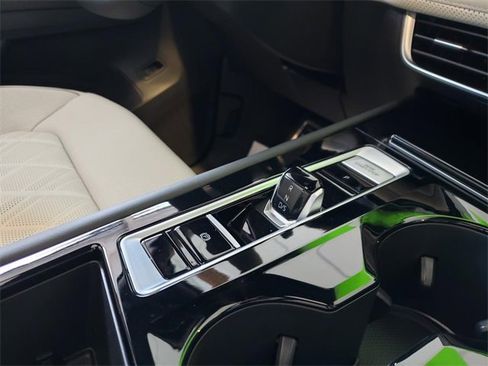 New 2025 Volkswagen Atlas Cross Sport SEL Premium R-Line image 9