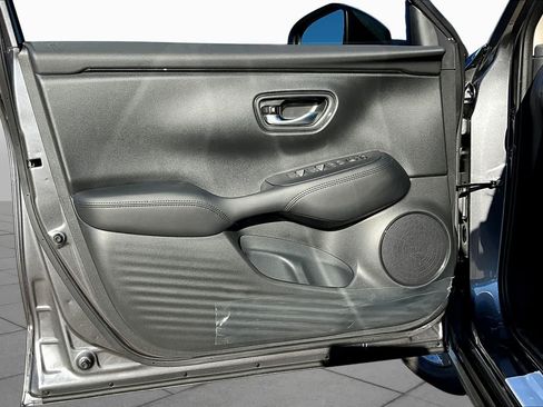 Used 2026 Honda HR-V LX image 10