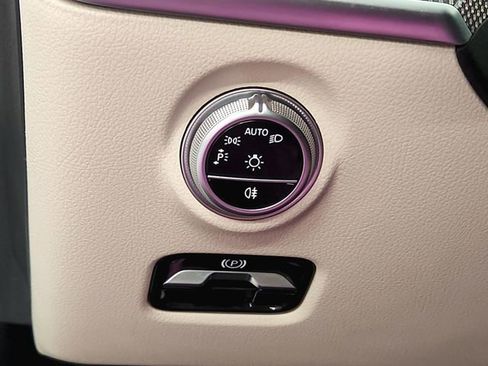 Used 2023 Mercedes-Benz C 300 4MATIC Sedan image 30