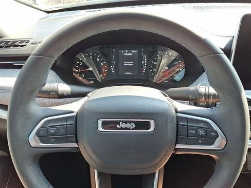 Certified 2022 Jeep Compass Latitude image 22