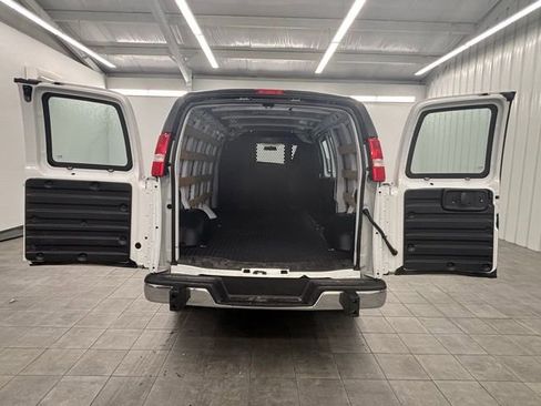 Used 2024 Chevrolet Express 2500 Work Van w/ Driver Convenience Package image 6