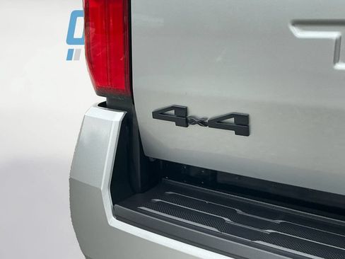 Used 2024 Toyota Tacoma TRD Sport AWD/4WD image 20