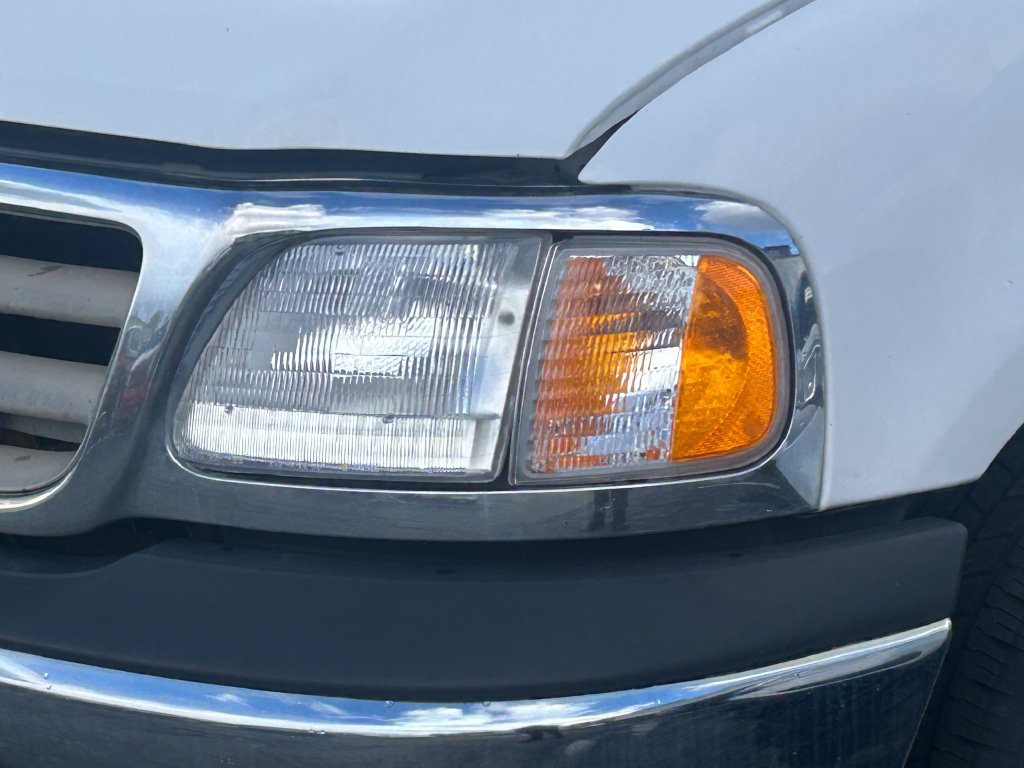 Used 2002 Ford F150 2WD SuperCab image 6