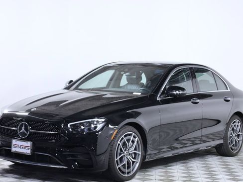 Used 2022 Mercedes-Benz E 450 4MATIC Sedan image 4