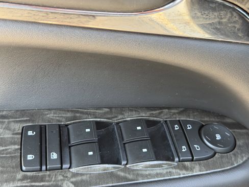 Used 2014 Buick Enclave Premium w/ Trailering Provision Package image 20