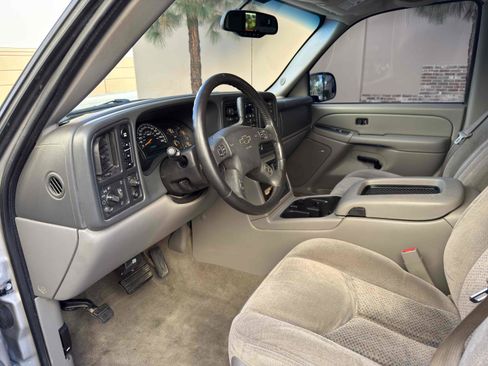 Used 2005 Chevrolet Tahoe LS w/ Preferred Equipment Group image 40