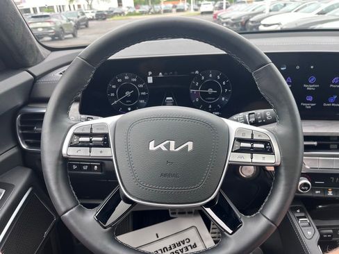 Used 2025 Kia Telluride SX Prestige X-Pro AWD/4WD image 13