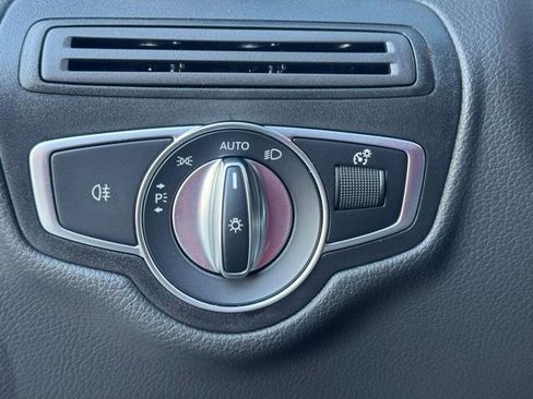 Used 2022 Mercedes-Benz GLC 300 4MATIC image 8