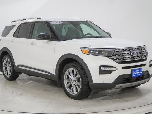 Used 2022 Ford Explorer Limited w/ Equipment Group 301A image 16