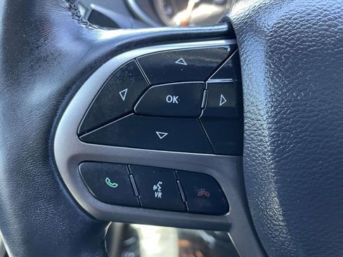 Used 2021 Jeep Cherokee Latitude Lux AWD/4WD image 26