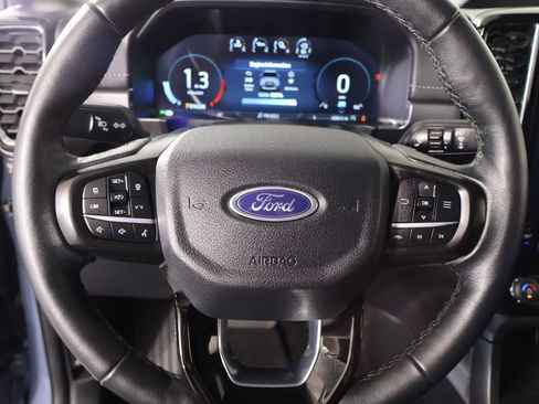 Used 2024 Ford Ranger Lariat w/ FX4 Off-Road Package image 3