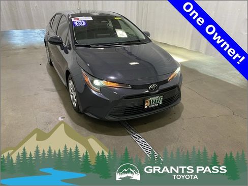 Certified 2023 Toyota Corolla LE image 1