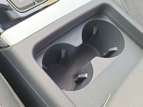 Certified 2024 Audi Q5 e Premium Plus w/ Premium Plus Package image 28