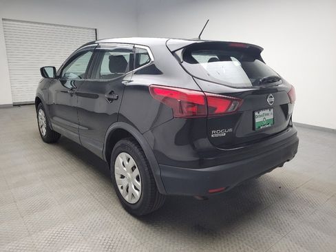 Used 2018 Nissan Rogue Sport S image 5