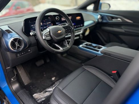 New 2026 Chevrolet Equinox EV LT image 13