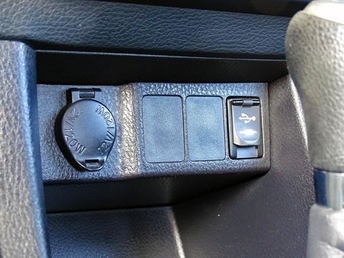 Used 2016 Toyota Corolla LE FWD image 36