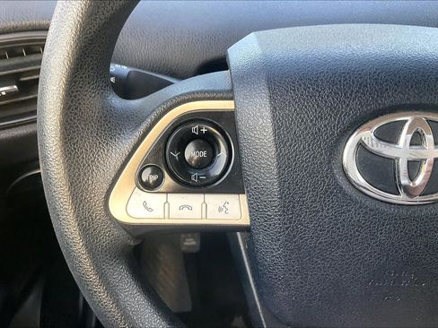 Used 2016 Toyota Prius Two FWD image 23