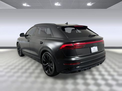 Used 2025 Audi Q8 Prestige w/ Prestige Package AWD/4WD image 3