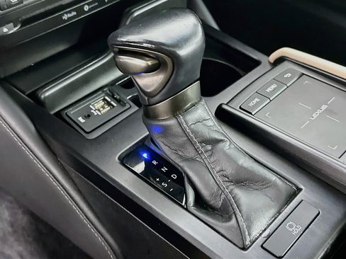 Used 2020 Lexus ES 350 w/ Premium Package FWD image 24