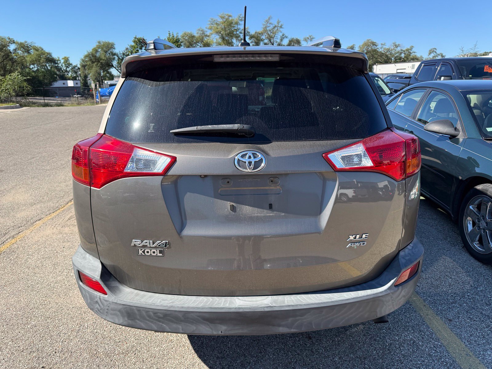 Used 2014 Toyota RAV4 XLE AWD/4WD image 3