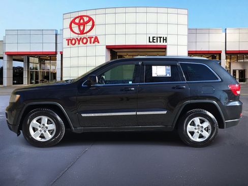 Used 2011 Jeep Grand Cherokee Laredo image 8