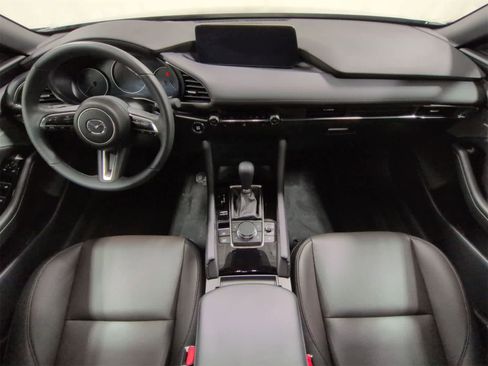 Certified 2025 MAZDA MAZDA3 Hatchback w/Premium Plus Pkg image 16