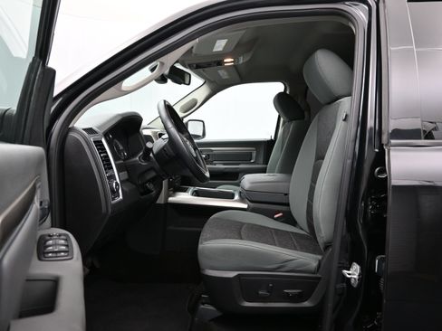 Used 2016 RAM 1500 Lone Star RWD image 9