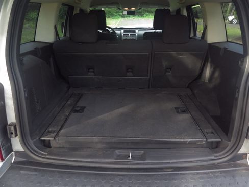Used 2009 Dodge Nitro SE AWD/4WD image 10