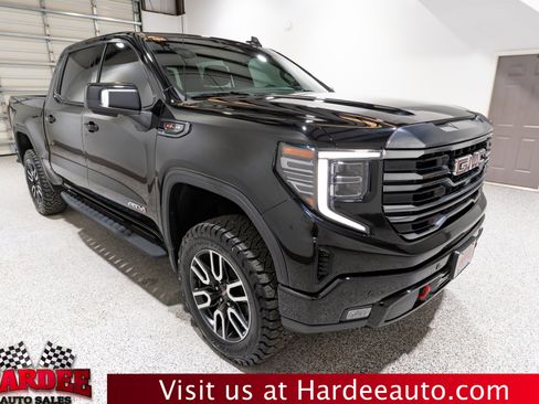 Used 2024 GMC Sierra 1500 AT4 w/ Technology Package AWD/4WD image 6