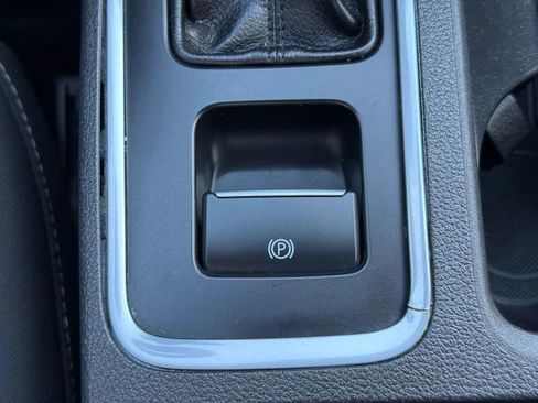 Used 2018 Ford Escape SE AWD/4WD image 35