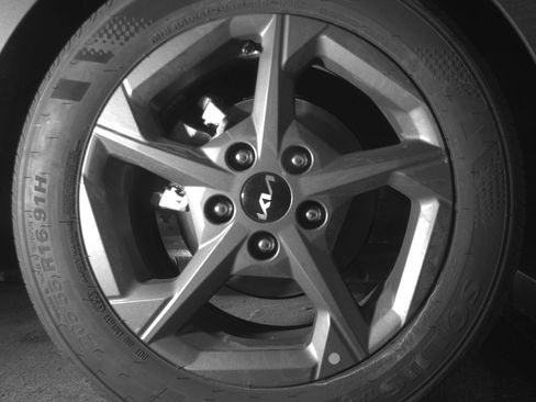 Used 2024 Ford Explorer Limited RWD image 15