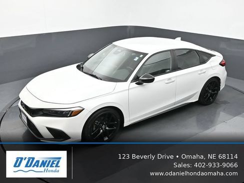Used 2023 Honda Civic Sport image 16