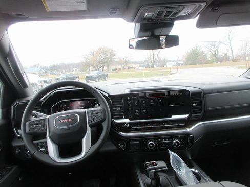 New 2026 GMC Sierra 1500 Elevation w/ Elevation Premium Package AWD/4WD image 17