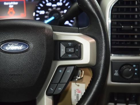 Used 2020 Ford F250 Lariat w/ Chrome Package AWD/4WD image 35