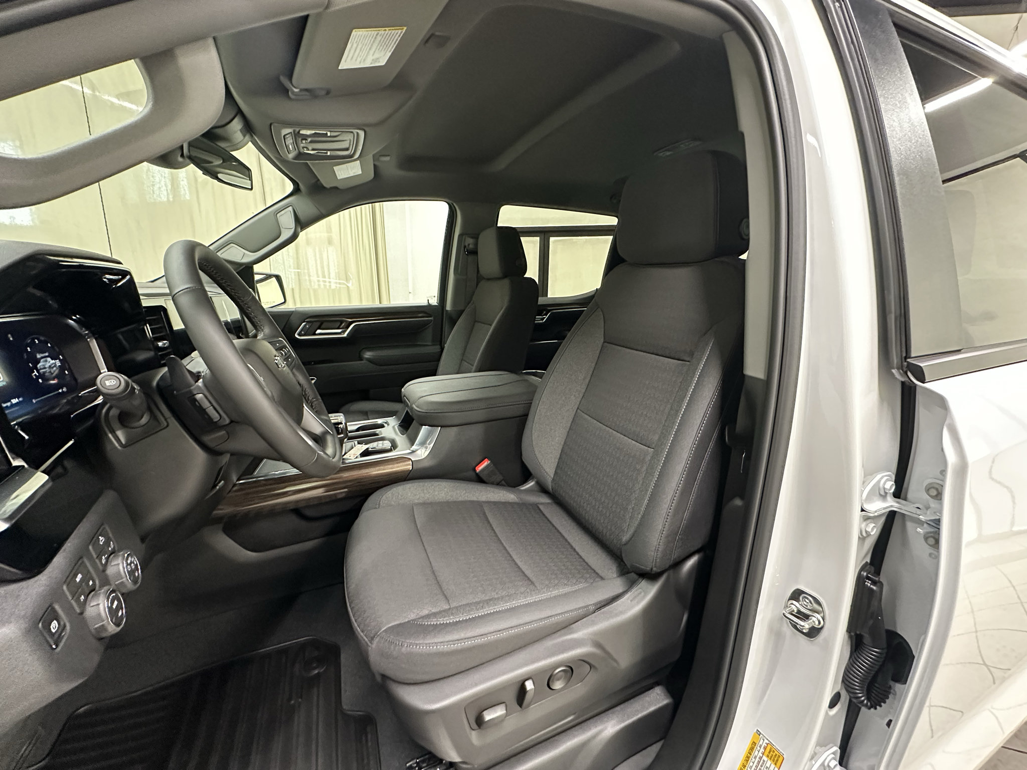 New 2026 Chevrolet Silverado 1500 RST AWD/4WD image 22