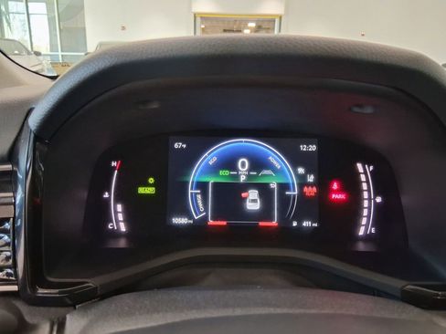 Used 2025 Toyota Camry LE image 19