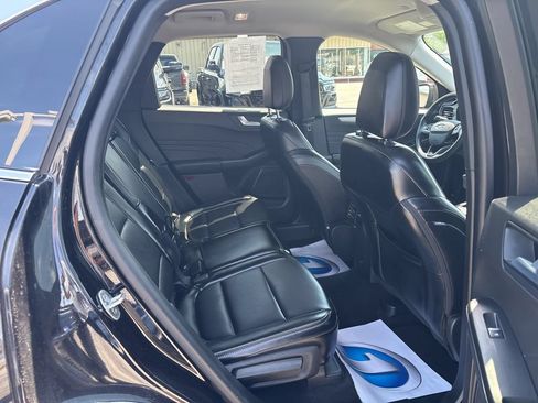 Used 2024 Ford Escape Platinum AWD/4WD image 40