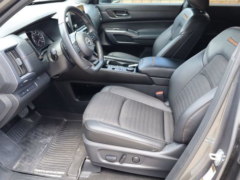 Used 2024 Nissan Pathfinder Rock Creek AWD/4WD image 16