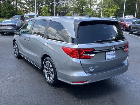 Certified 2023 Honda Odyssey EX-L image 8