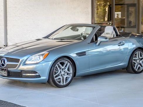 Used 2012 Mercedes-Benz SLK 250 image 6