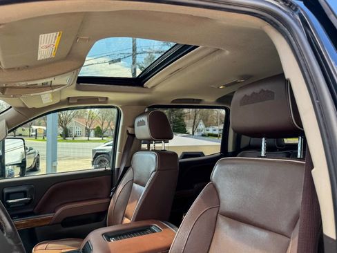 Used 2017 Chevrolet Silverado 2500 High Country w/ Duramax Plus Package image 25