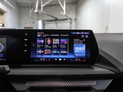 Used 2025 BMW 228i xDrive w/ Premium Package image 14