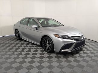 Certified 2022 Toyota Camry SE video 3