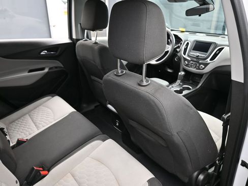 Used 2021 Chevrolet Equinox LT image 40