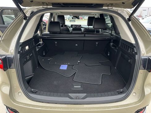 Used 2025 MAZDA CX-70 Plug-In Hybrid w/ Premium Pkg image 14