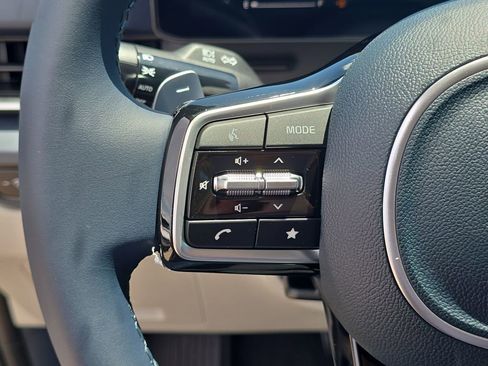 New 2026 Kia Carnival EX FWD image 31