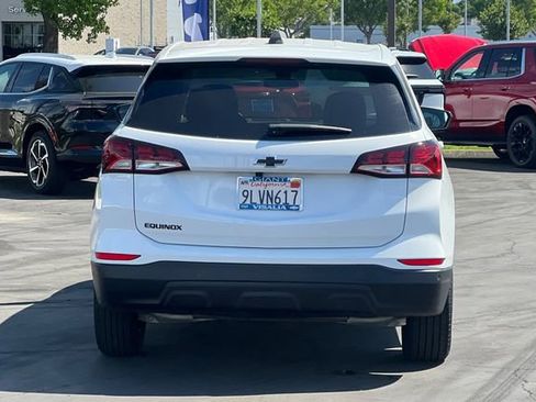 Used 2024 Chevrolet Equinox LS w/ LS Convenience Package FWD image 5