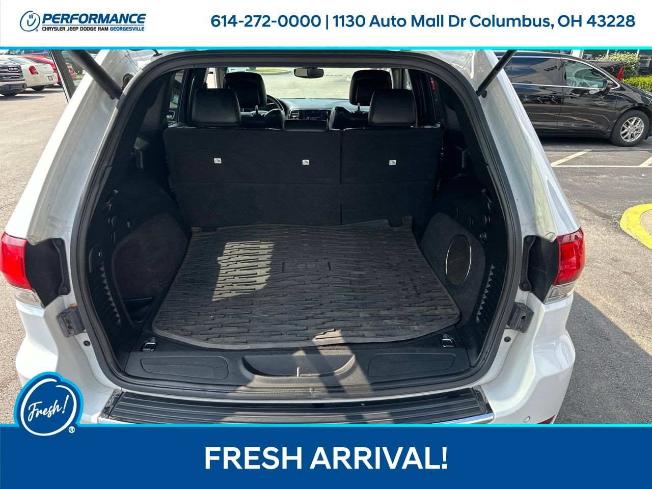 Used 2020 Jeep Grand Cherokee Limited w/ Luxury Group II AWD/4WD image 16